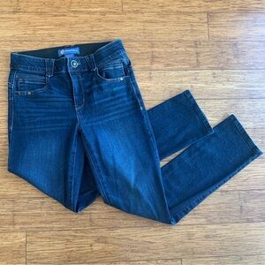 Stretchy classic blue jeans